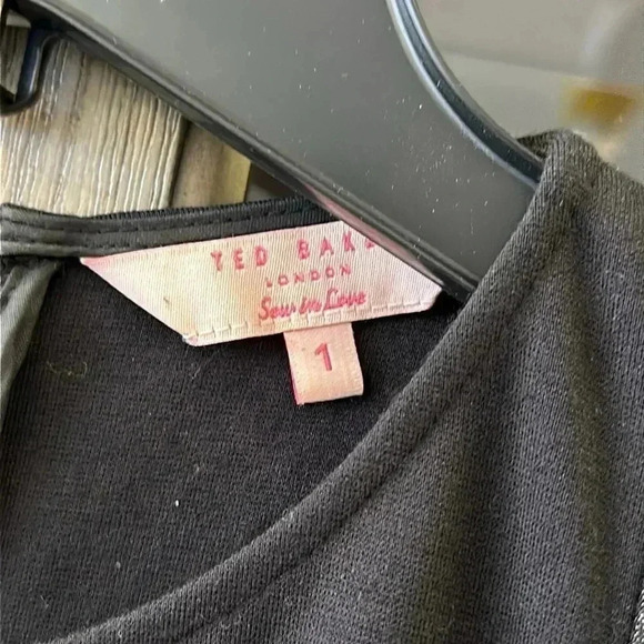 TED BAKER FIT AND FLATE DRESS BLACK EUROPEAN SIZE 1 - Picture 3 of 7